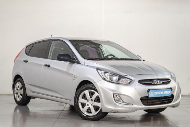 Hyundai Solaris I с пробегом 2013 года, цена 639 000 рублей, 295000 км, хэтчбек, Автокод Объявления