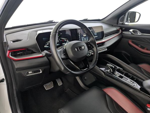 Geely Coolray I Рестайлинг с пробегом 2023 года, цена 1 995 000 рублей, 40300 км, внедорожник, Автокод Объявления