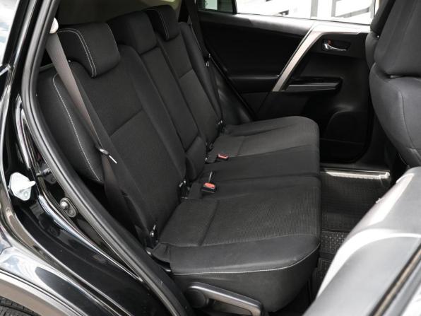 Toyota RAV4 IV (XA40) Рестайлинг с пробегом 2017 года, цена 2 149 000 рублей, 118061 км, внедорожник, Автокод Объявления