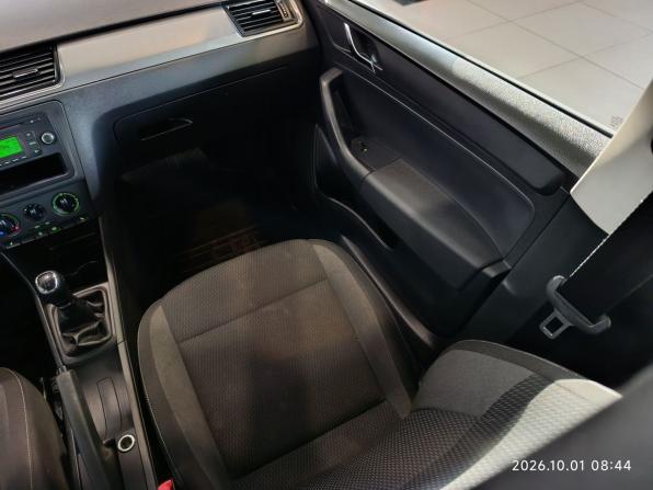 Skoda Rapid I с пробегом 2015 года, цена 950 000 рублей, 143659 км, лифтбек, Автокод Объявления