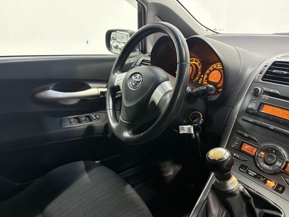Toyota Auris I с пробегом 2007 года, цена 615 300 рублей, 214251 км, хэтчбек, Автокод Объявления