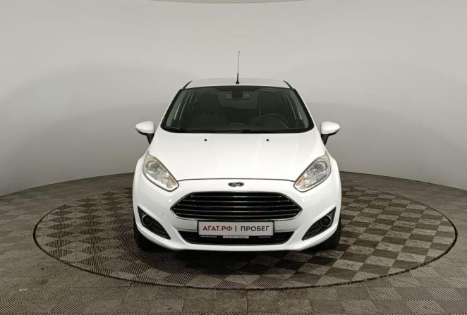 Ford Fiesta Mk6 Рестайлинг с пробегом 2015 года, цена 900 000 рублей, 74974 км, хэтчбек, Автокод Объявления
