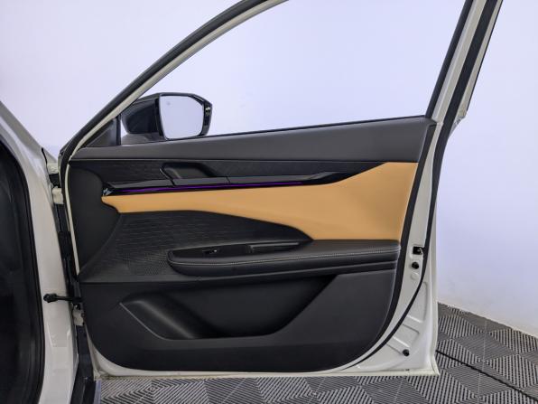 Changan UNI-V I с пробегом 2023 года, цена 2 100 000 рублей, 49815 км, лифтбек, Автокод Объявления