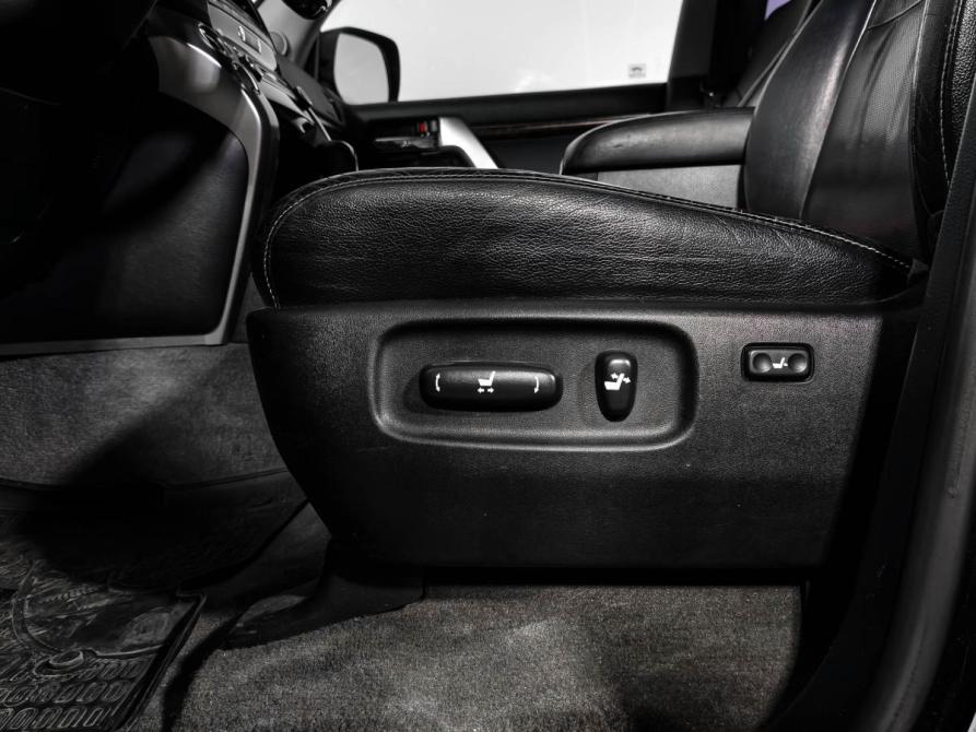 Toyota Land Cruiser 200 Series Рестайлинг 1 Санкт-Петербург  - изображение 14
