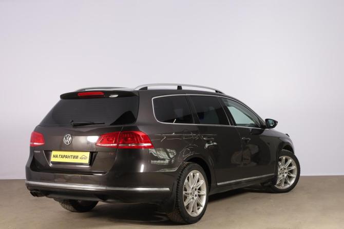 Volkswagen Passat B7 с пробегом 2011 года, цена 1 129 000 рублей, 200000 км, седан, Автокод Объявления
