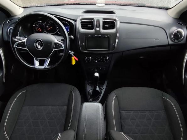 Renault Sandero II Рестайлинг с пробегом 2018 года, цена 1 170 000 рублей, 100412 км, хэтчбек, Автокод Объявления