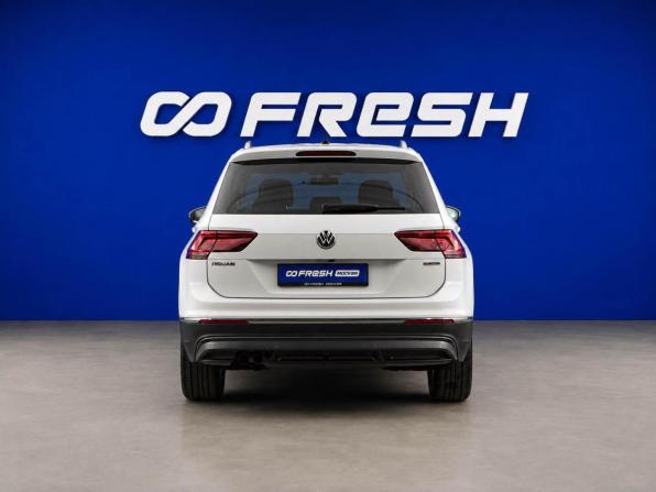 Volkswagen Tiguan II с пробегом 2018 года, цена 2 389 000 рублей, 114630 км, внедорожник, Автокод Объявления