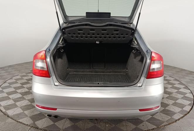 Skoda Octavia II (A5) Рестайлинг с пробегом 2009 года, цена 890 000 рублей, 198780 км, лифтбек, Автокод Объявления