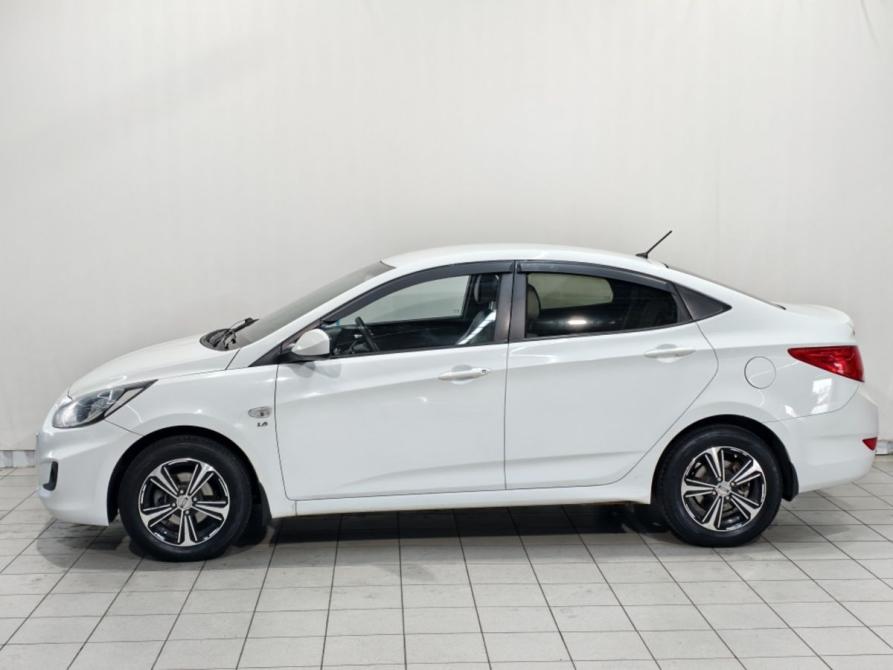Hyundai Solaris I Курск  - изображение 2