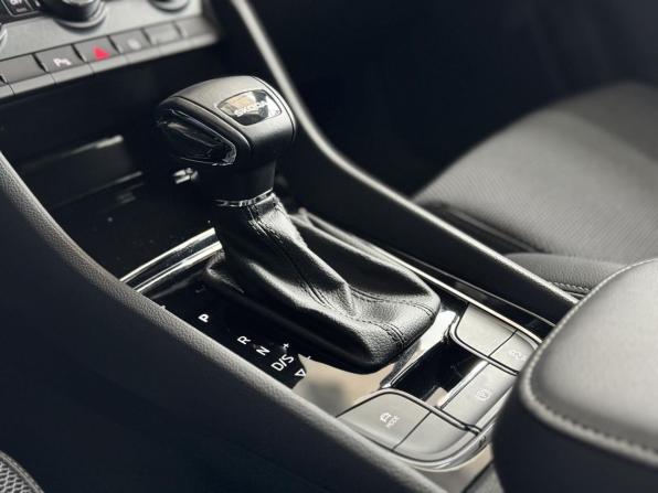 Skoda Karoq I с пробегом 2020 года, цена 2 439 000 рублей, 36400 км, внедорожник, Автокод Объявления
