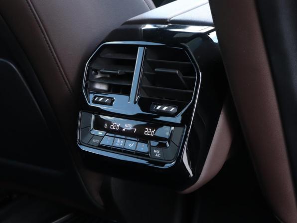 BMW iX I (I20) с пробегом 2022 года, цена 7 300 000 рублей, 38200 км, внедорожник, Автокод Объявления