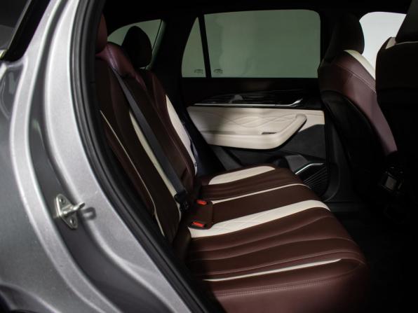 Geely Monjaro I с пробегом 2023 года, цена 3 515 000 рублей, 25135 км, внедорожник, Автокод Объявления