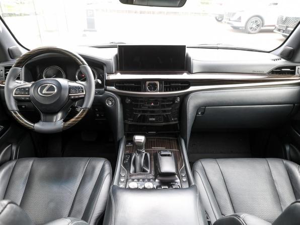 Lexus LX III Рестайлинг 2 с пробегом 2019 года, цена 9 150 000 рублей, 121105 км, внедорожник, Автокод Объявления