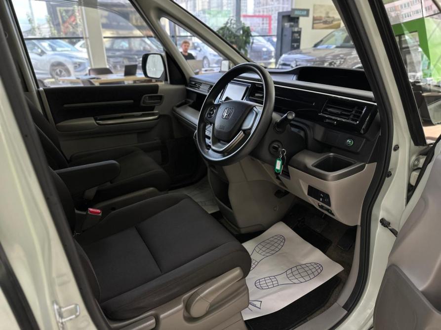 Honda Stepwgn V Санкт-Петербург  - изображение 13