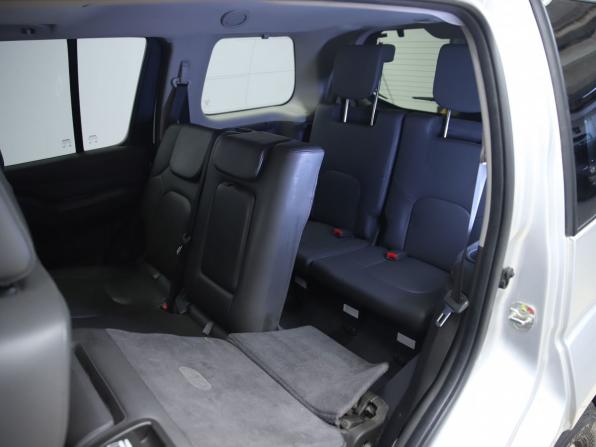 Nissan Pathfinder III Рестайлинг с пробегом 2011 года, цена 1 690 000 рублей, 189986 км, внедорожник, Автокод Объявления
