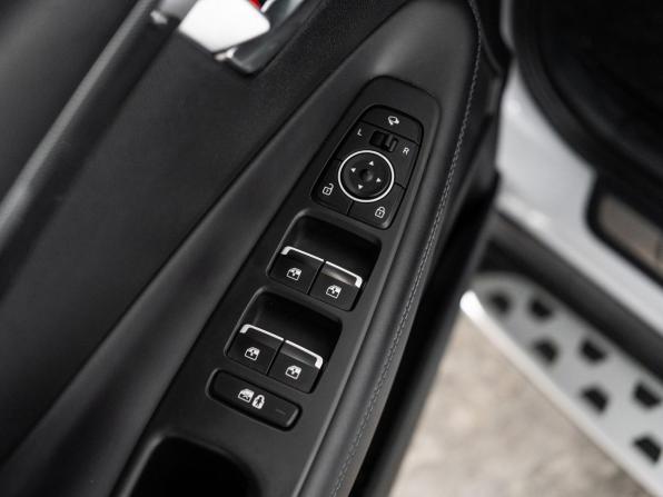 Hyundai Santa Fe IV Рестайлинг с пробегом 2022 года, цена 3 750 000 рублей, 119491 км, внедорожник, Автокод Объявления
