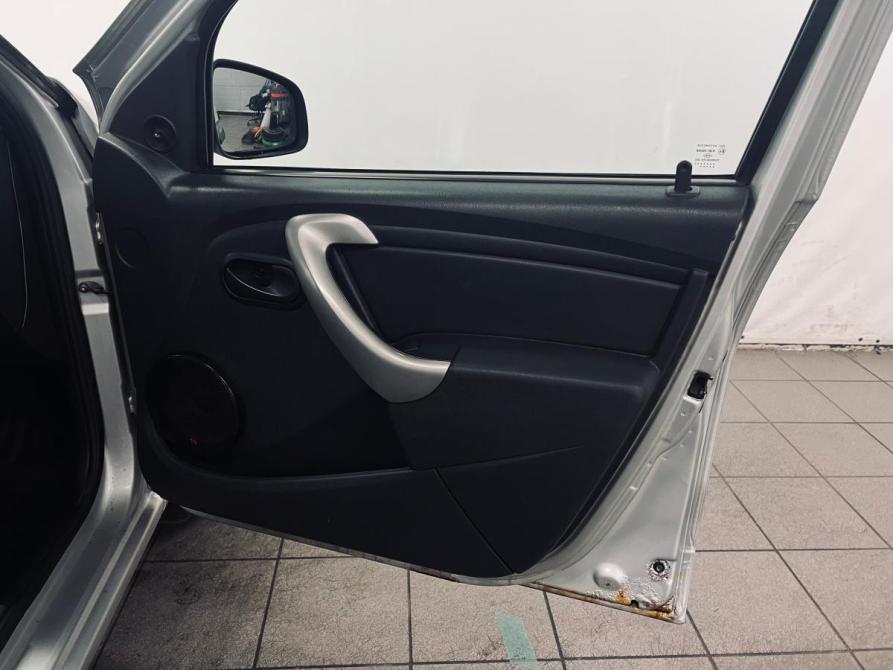 Renault Sandero I Санкт-Петербург  - изображение 9