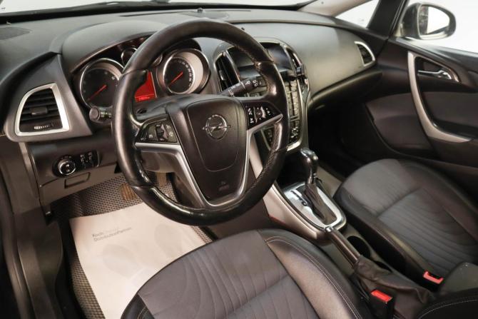 Opel Astra J Рестайлинг с пробегом 2013 года, цена 729 000 рублей, 218000 км, хэтчбек, Автокод Объявления