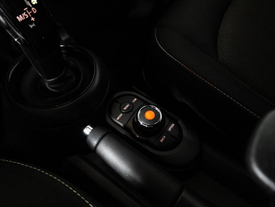 Mini Hatch III (F55/F56) Рестайлинг Санкт-Петербург  - изображение 18