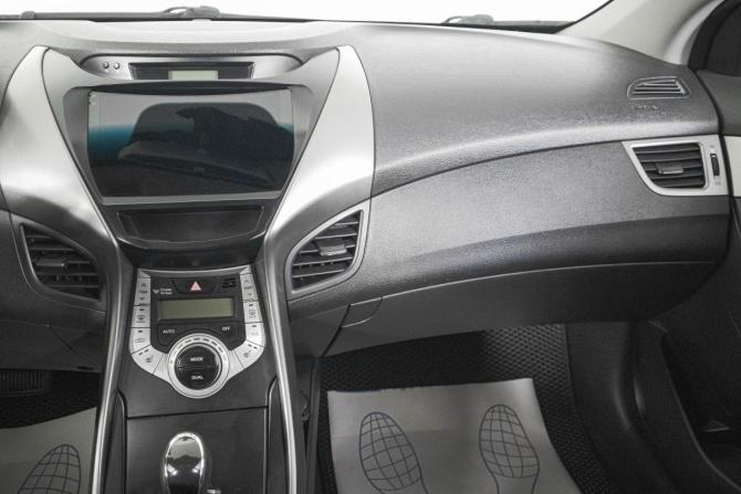 Hyundai Avante V с пробегом 2011 года, цена 1 099 000 рублей, 194000 км, седан, Автокод Объявления