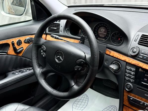 Mercedes-Benz E-Класс III (W211 S211) Рестайлинг с пробегом 2007 года, цена 1 149 000 рублей, 166723 км, седан, Автокод Объявления