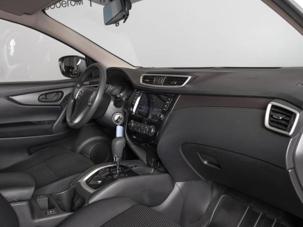 Nissan Qashqai II с пробегом 2016 года, цена 1 696 000 рублей, 125600 км, внедорожник, Автокод Объявления