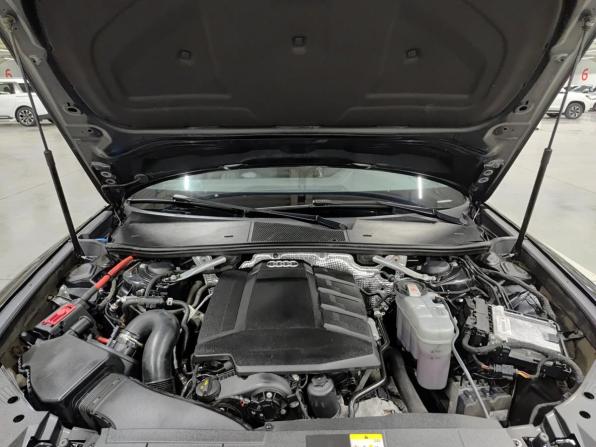 Audi A6 V (C8) с пробегом 2021 года, цена 2 410 000 рублей, 207290 км, седан, Автокод Объявления