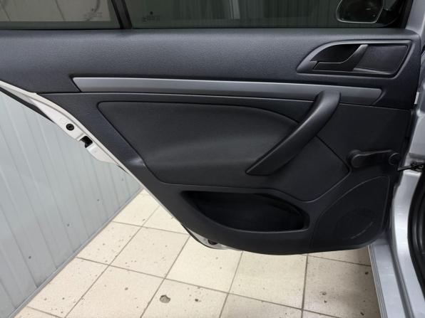 Skoda Octavia II (A5) Рестайлинг с пробегом 2010 года, цена 857 000 рублей, 157962 км, лифтбек, Автокод Объявления