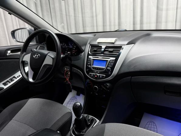 Hyundai Solaris I с пробегом 2011 года, цена 649 000 рублей, 173261 км, седан, Автокод Объявления