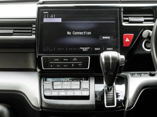 Honda Stepwgn V Рестайлинг с пробегом 2019 года, цена 2 275 000 рублей, 103587 км, минивэн, Автокод Объявления