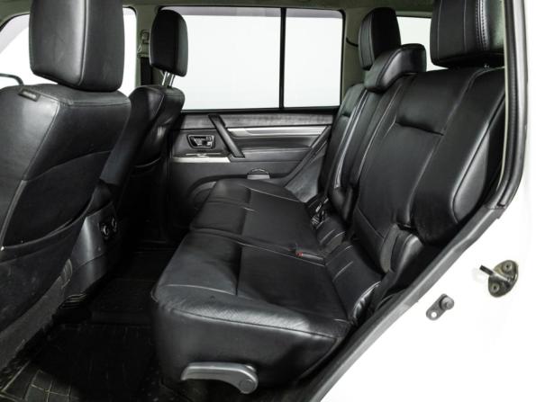 Mitsubishi Pajero IV Рестайлинг 1 с пробегом 2013 года, цена 1 889 585 рублей, 220000 км, внедорожник, Автокод Объявления