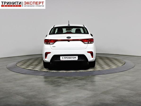 Kia Rio IV с пробегом 2018 года, цена 1 597 000 рублей, 32805 км, седан, Автокод Объявления