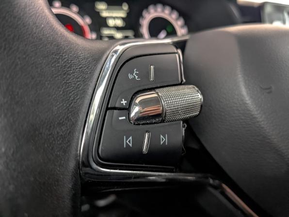 Skoda Rapid II с пробегом 2021 года, цена 1 320 000 рублей, 122508 км, лифтбек, Автокод Объявления