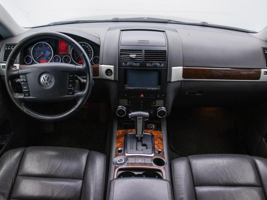 Volkswagen Touareg I Рестайлинг Москва  - изображение 14