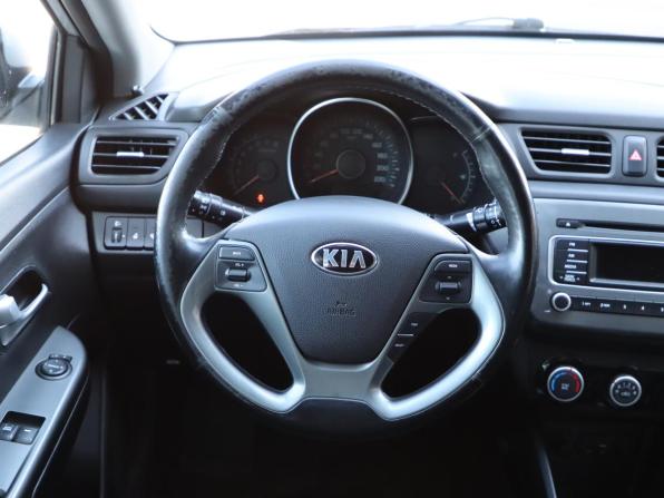 Kia Rio III Рестайлинг с пробегом 2017 года, цена 790 000 рублей, 210689 км, седан, Автокод Объявления