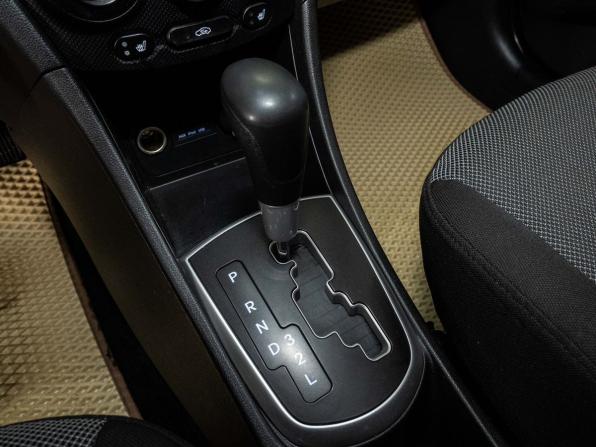 Hyundai Solaris I с пробегом 2014 года, цена 880 000 рублей, 121068 км, хэтчбек, Автокод Объявления