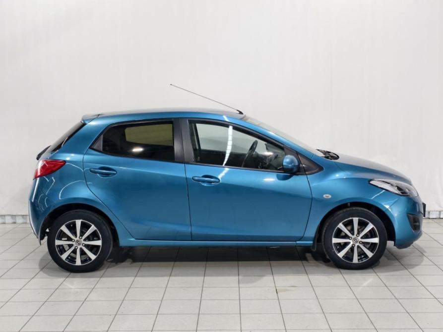 Mazda 2 II Рестайлинг (DE2) Курск  - изображение 4