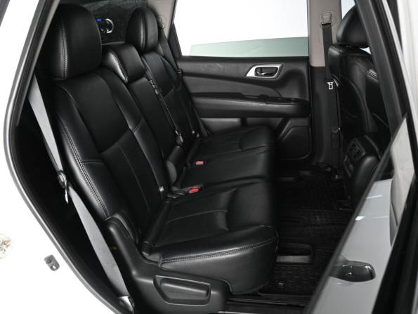 Nissan Pathfinder IV с пробегом 2016 года, цена 1 999 000 рублей, 113915 км, внедорожник, Автокод Объявления