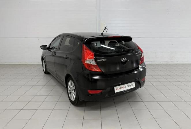 Hyundai Solaris I с пробегом 2012 года, цена 650 000 рублей, 198599 км, хэтчбек, Автокод Объявления