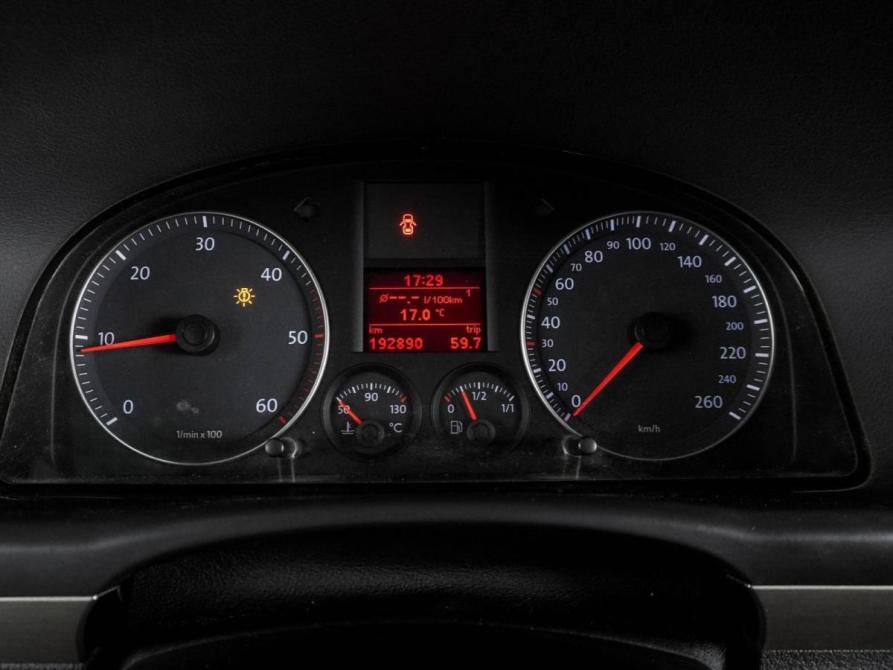 Volkswagen Touran I Рестайлинг Воронеж  - изображение 14