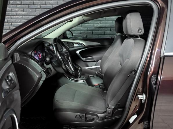 Opel Insignia I Рестайлинг с пробегом 2013 года, цена 1 190 000 рублей, 129090 км, седан, Автокод Объявления