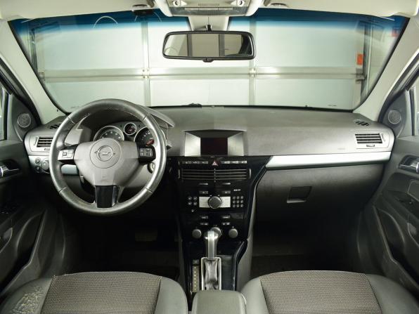 Opel Astra H Рестайлинг с пробегом 2012 года, цена 649 999 рублей, 297444 км, седан, Автокод Объявления