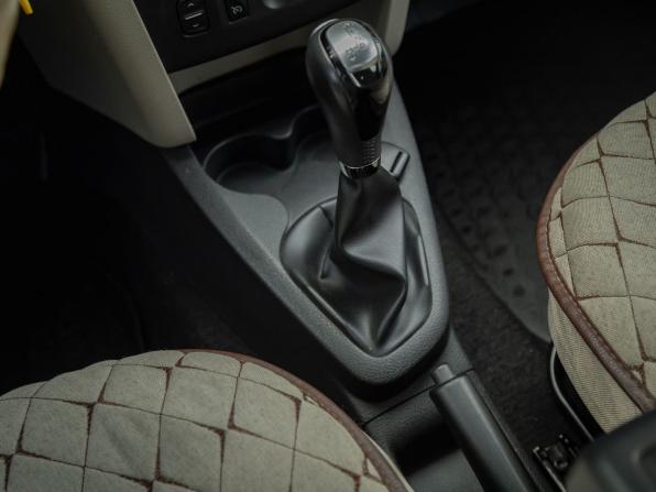 Renault Logan II с пробегом 2016 года, цена 650 000 рублей, 215300 км, седан, Автокод Объявления