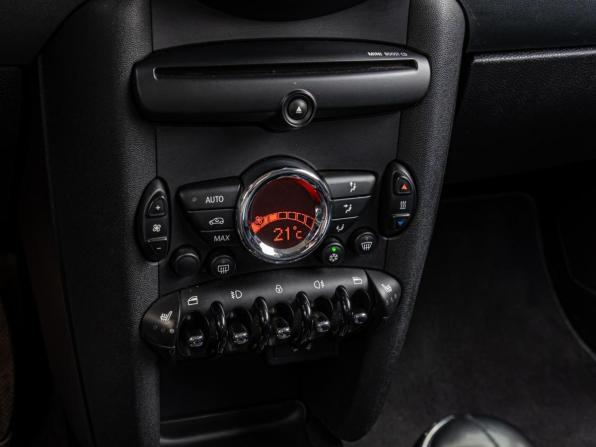 Mini Hatch II (R56) Рестайлинг с пробегом 2010 года, цена 888 000 рублей, 143154 км, хэтчбек, Автокод Объявления