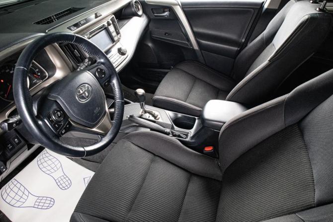 Toyota RAV4 IV (XA40) с пробегом 2014 года, цена 2 409 000 рублей, 70049 км, внедорожник, Автокод Объявления