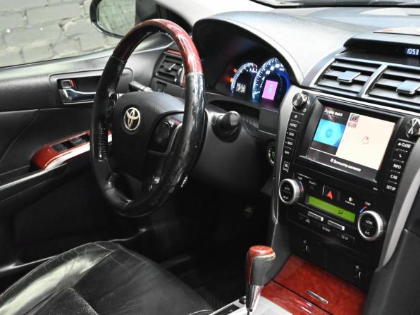 Toyota Camry VII (XV50) с пробегом 2012 года, цена 1 250 000 рублей, 356495 км, седан, Автокод Объявления