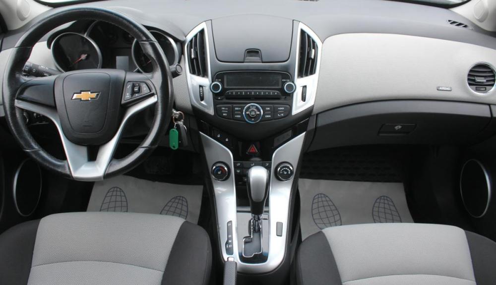 Chevrolet Cruze I Рестайлинг Октябрьский  - изображение 9