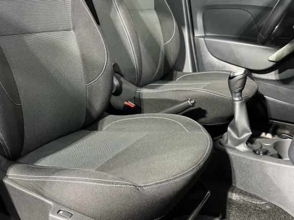 Renault Sandero II Рестайлинг с пробегом 2021 года, цена 1 325 000 рублей, 50875 км, хэтчбек, Автокод Объявления