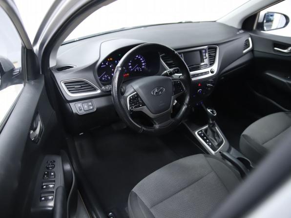Hyundai Solaris II с пробегом 2017 года, цена 1 100 000 рублей, 183901 км, седан, Автокод Объявления