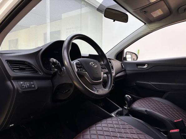 Hyundai Solaris II Рестайлинг с пробегом 2020 года, цена 1 499 000 рублей, 84000 км, седан, Автокод Объявления